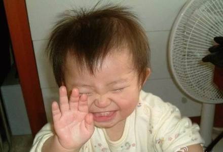 qq小孩搞笑图片之说啥呢