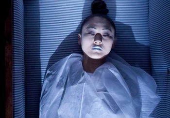 棺材里的死人图片