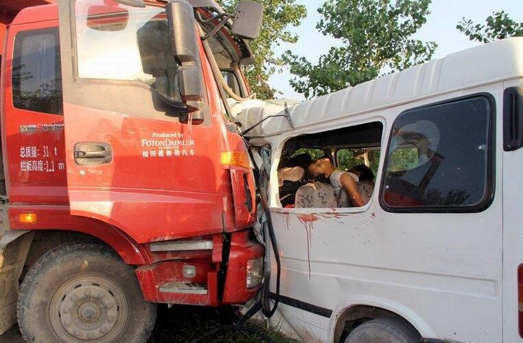 车祸现场图片吓死人