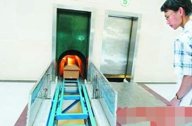 殡仪馆火化死人图片