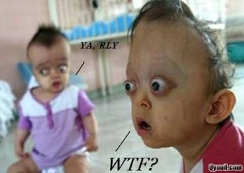 恐怖的突眼男孩