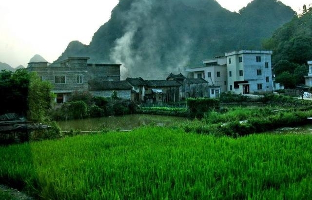 想当农民？再过十年村庄都要消失了