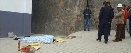 骑车避让学生摔亡 良师家乡任教至今已有29年