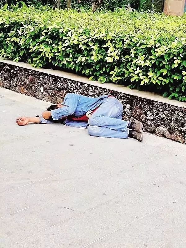 三亚警方回应“蜘蛛人遭割绳”：城管虚构工人摔伤