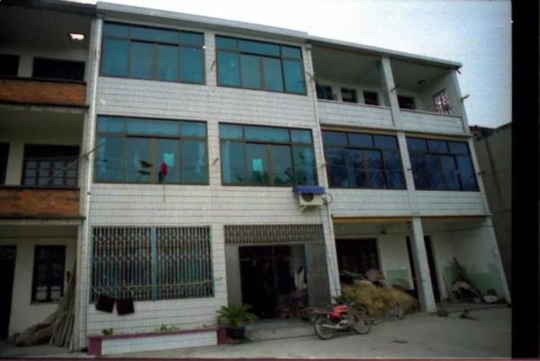 男子负案在逃18年被抓 曾致信公安局长：有本事抓我