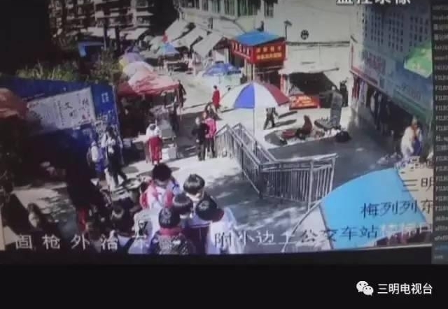三明一个专在早市、公交车上进行扒窃的犯罪团伙落网了！
