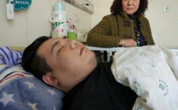 重病儿子求安乐死　伤心父母：放弃比治疗更难