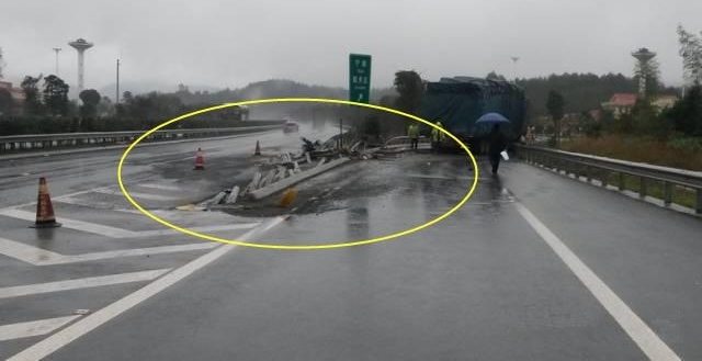 交警告诉你：高速路上撞车最多的路段，很多车主都忽略了