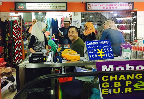 卢旺达大屠杀幸存者在广州：想回家 帮中国人拿大单