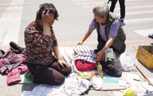 乞丐家庭30多年跑遍全国 家里2套楼20亩田还有车