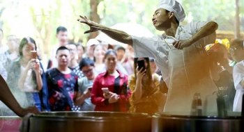 光明网刊文评拉面哥复出：值得网红和想做网红的年轻人深思