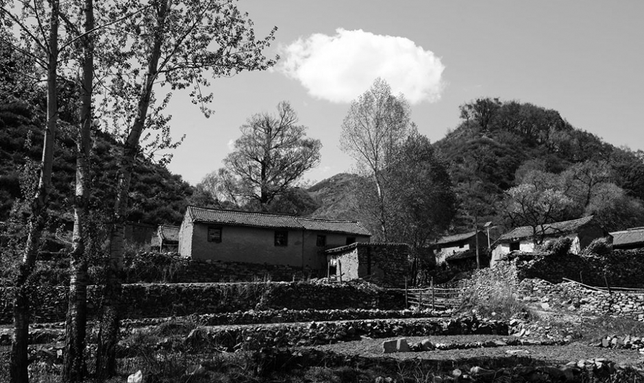 农村情最是难忘怀  组照晋西北采风 ——《村头》