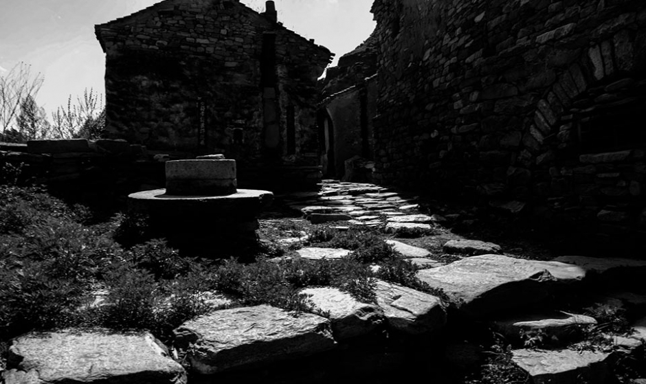 农村情最是难忘怀  组照晋西北采风 ——《村头》