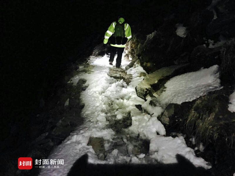 秦岭被困驴友全部找到 2人受伤3人遇难