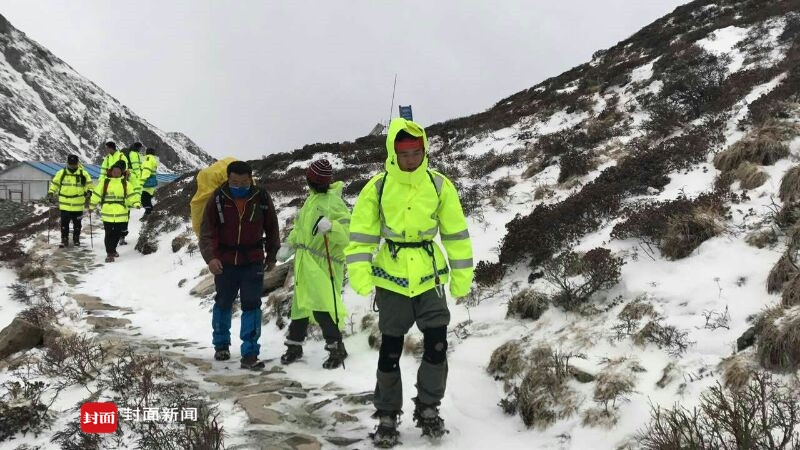 秦岭被困驴友全部找到 2人受伤3人遇难