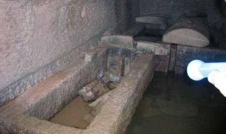 老大爷挖出50余件“宋代陶俑“，上缴获200元奖励！