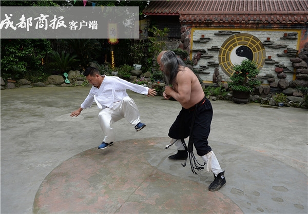 青城派掌门赞成武术“打假” ：如被挑战随时可应战