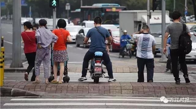 车主注意！电动车能不能载人，能否载两个儿童？这里有答案！