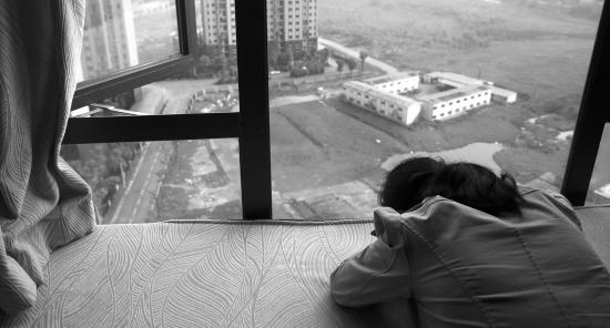 6岁男童16楼坠亡 开发商：成立调查小组处理