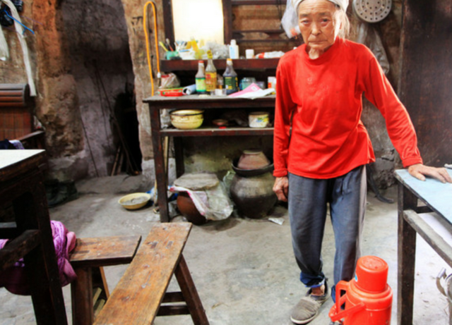 镜头下：农村留守老人的真实生活，看完心中莫名的难过