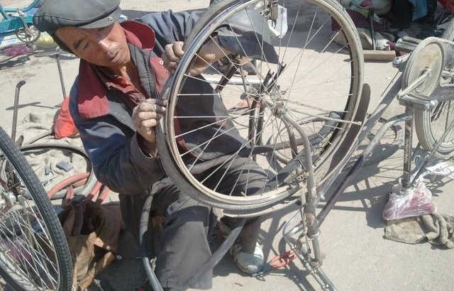 农村里的一种手艺，以前能养家糊口，现在连温饱都很难解决