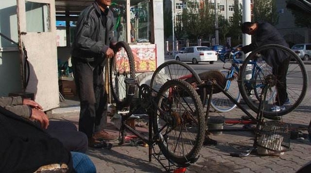 农村里的一种手艺，以前能养家糊口，现在连温饱都很难解决