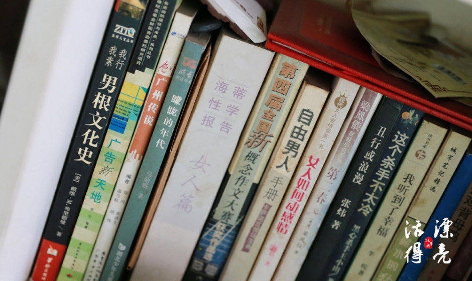 女老师兼职测评情趣用品 称是体力活