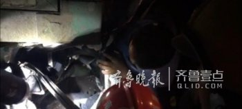 凌晨济南一私家车追尾货车，车前部变形，车主被困