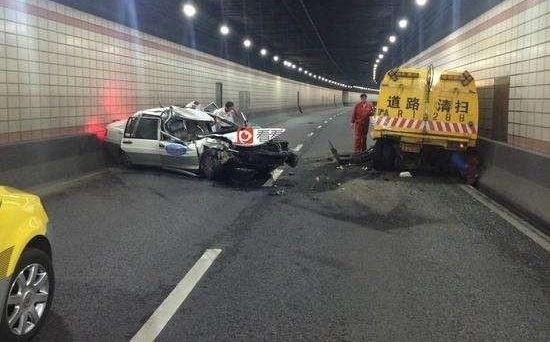 又一交通事故的疯传，不能不让人再说不传谣、不信谣、更不造谣