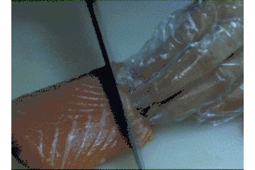 只因老板娘太美，土豪甘愿应聘刷盘子