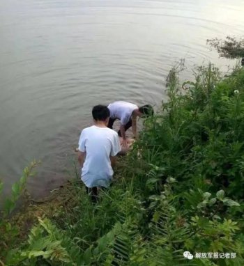 子弟兵救人不留名 被救者苦苦寻觅为感恩