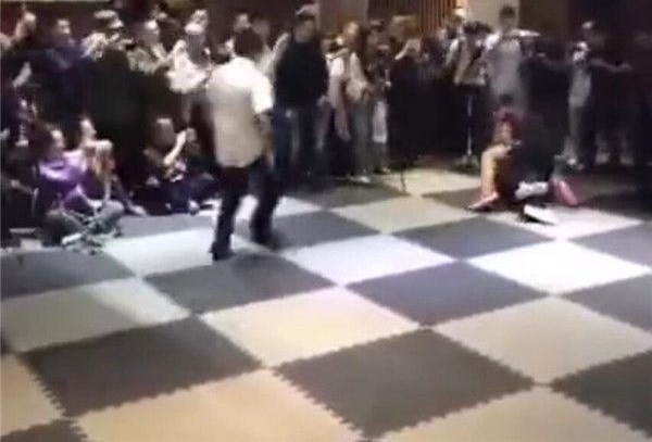 圈内人说太极拳师被格斗狂人KO：传统武术确实过于表演化