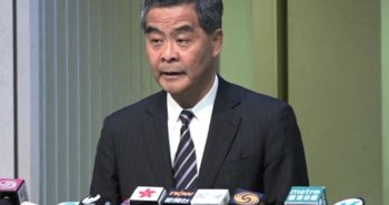 梁振英：没内地市场专业人士可能开工不足