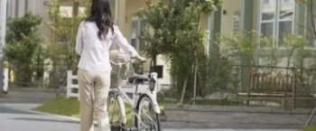 杭州老人摔骨折 无过错路人为何被判赔2万？