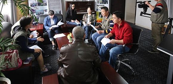 江西省国资委主任陈德勤调研江西小马奔腾影视