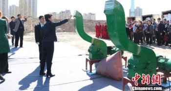 乌鲁木齐集中销毁27万件侵权盗版非法出版物