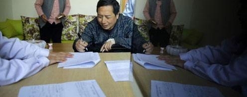 老人渴望变性70余年，得知背后心酸家人都表示支持