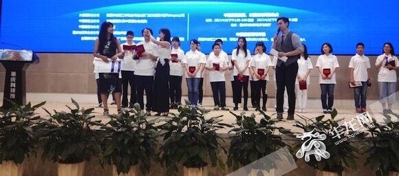 起床神器、智能火锅 青少年创客脑洞大开秀创意