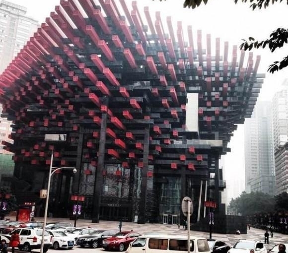 重庆十大“逆天”建筑 大写的服！