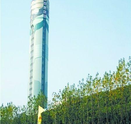 重庆十大“逆天”建筑 大写的服！