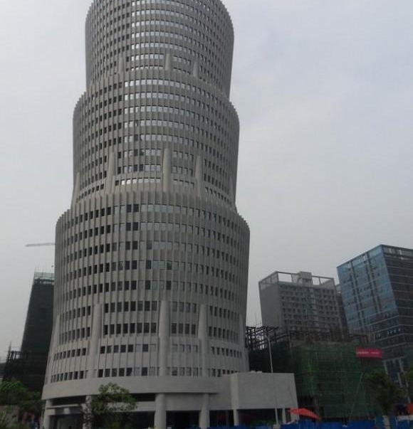 重庆十大“逆天”建筑 大写的服！