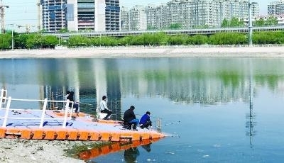 再等等，通惠河清淤快完工了