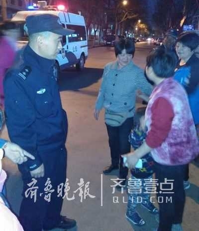 三岁女儿见妈妈就跑 妈妈却以为女儿跟自己捉迷藏