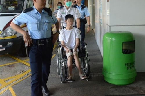 骇人听闻！香港少年非礼继母，为何会发生这样的事情？