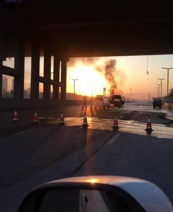 周六一大早，郑州陇海高架接连两起事故，出行请注意！