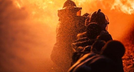 福州东街口一保安室发生火灾1人死亡！火灾原因正调查中