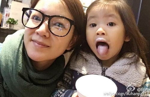 扒一扒娱乐圈那些未婚先孕，父亲却不为人知的女星