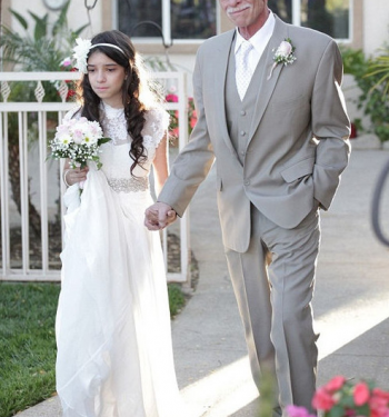 11岁女孩与57岁父亲结婚，知情人称其实另有隐情