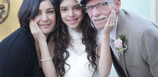 11岁女孩与57岁父亲结婚，知情人称其实另有隐情