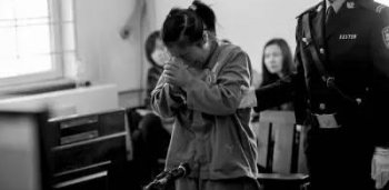 【新奇葩】家贼难防！银川一别墅业主家被保姆＂洗劫＂，连口红、...